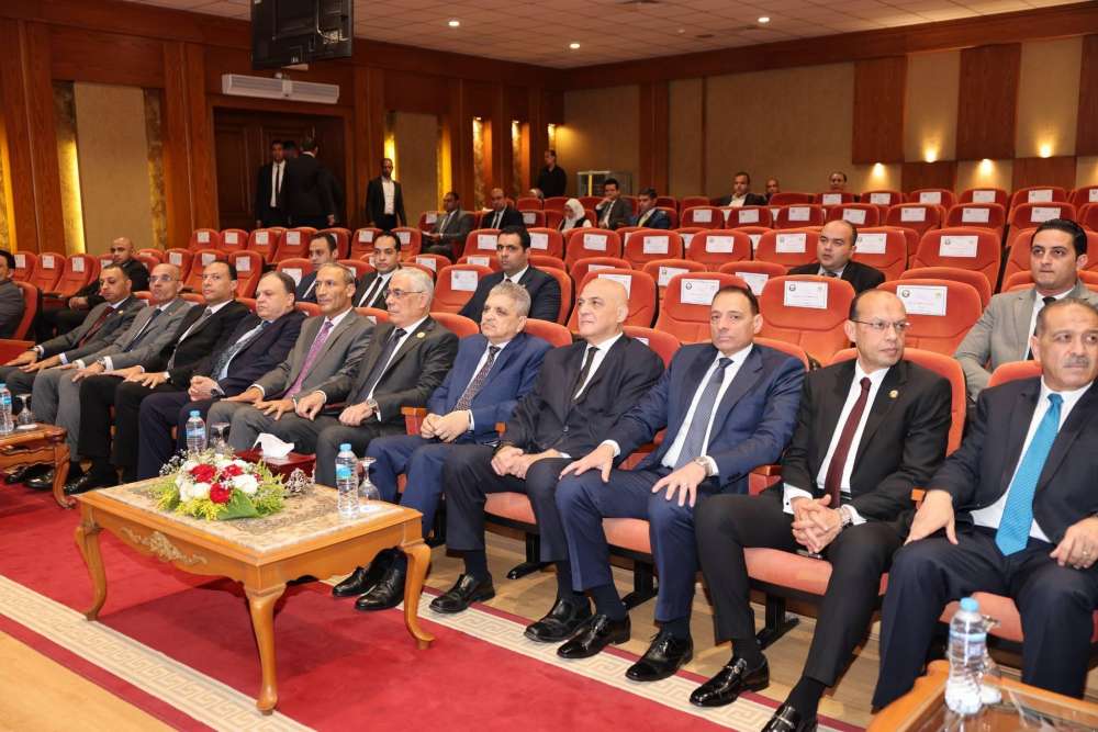 الفريق أسامة ربيع 